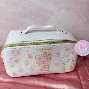 Wet n Wild Hello Kitty White and Gold Cosmetic Bag NWT